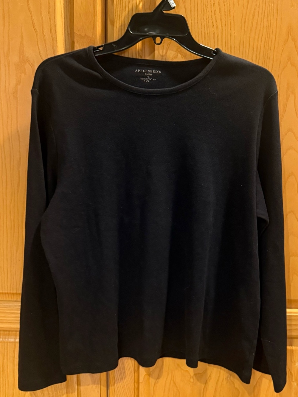 Appleseed’s Black Long Sleeve Crewneck Top Size Petite Large